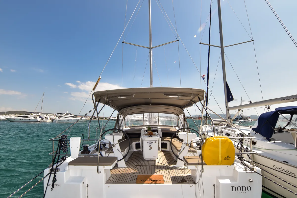 Cabin on Dodo, a Beneteau Oceanis 51.1 OW sailboat at Općina Sukošan, Croatia