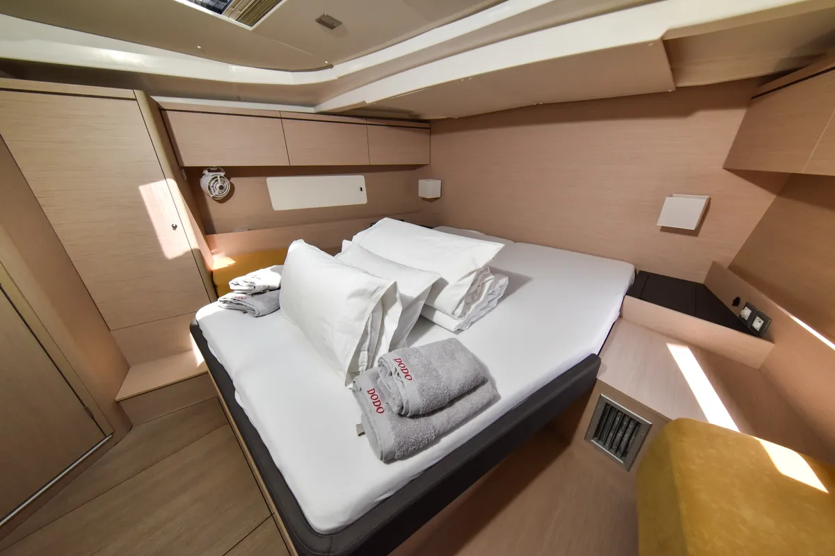 Cabin on Dodo, a Beneteau Oceanis 51.1 OW sailboat at Općina Sukošan, Croatia