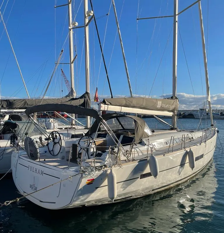 Exterior view of Fulham, a Dufour 460 Grand Large sailboat at Dénia, Spain