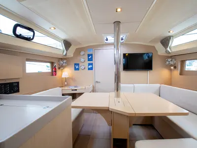 Salon of Arianna, a Beneteau Oceanis 41.1 sailboat at Capo d'Orlando, Italy