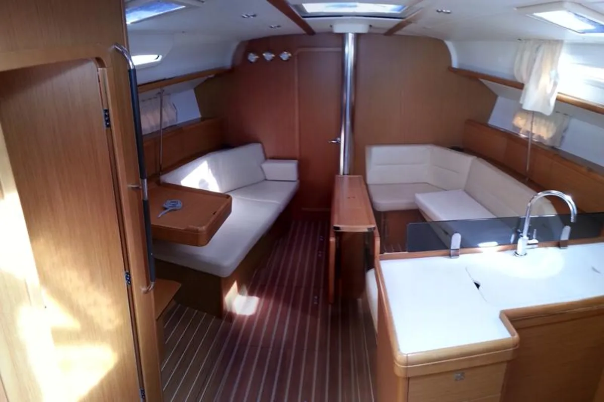 Salon of Margot, a Jeanneau Sun Odyssey 42i Performance sailboat at Olbia, Italy