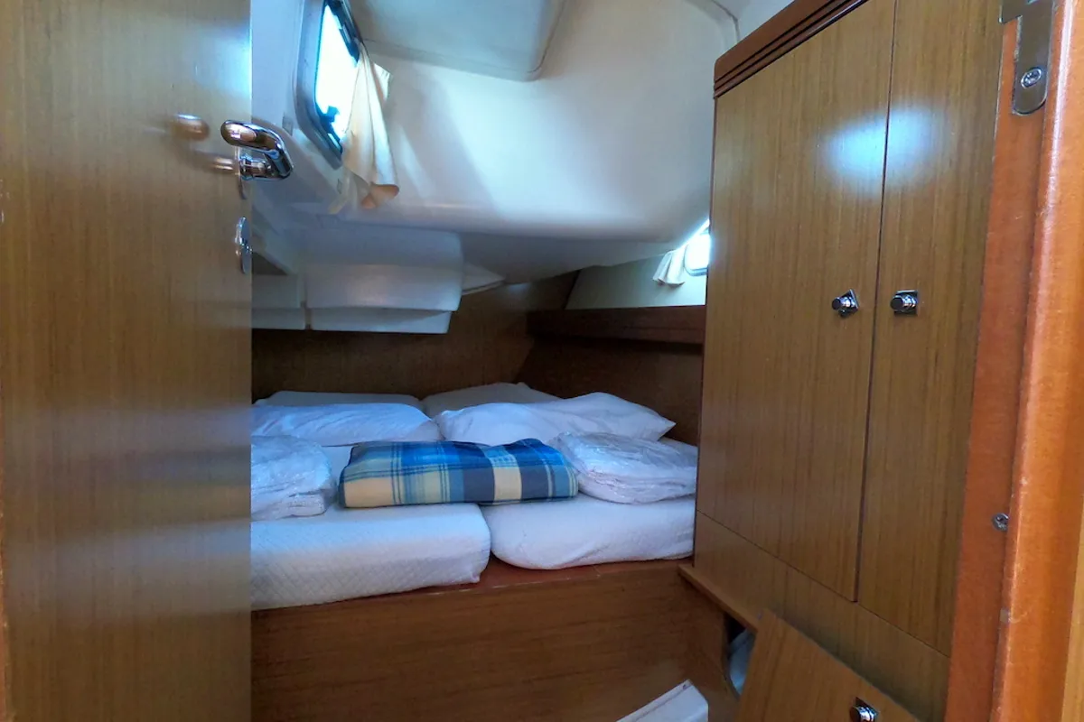 Cabin on Cabiria, a Jeanneau Sun Odyssey 39i sailboat at Olbia, Italy