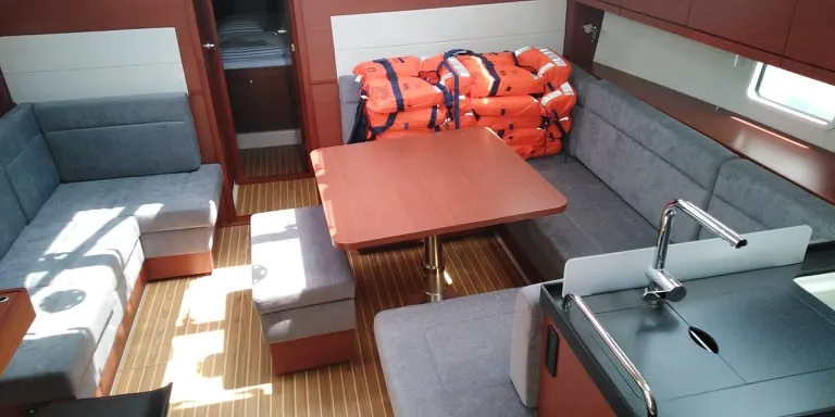 Salon of Chianti, a Hanse 458 sailboat at Seget Donji, Croatia