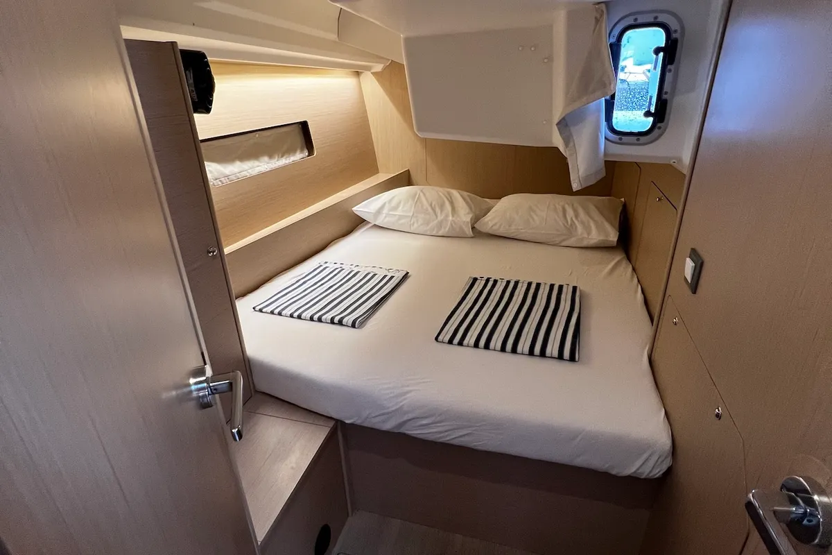 Cabin on Aglaia, a Beneteau Oceanis 40.1 sailboat at Općina Sukošan, Croatia