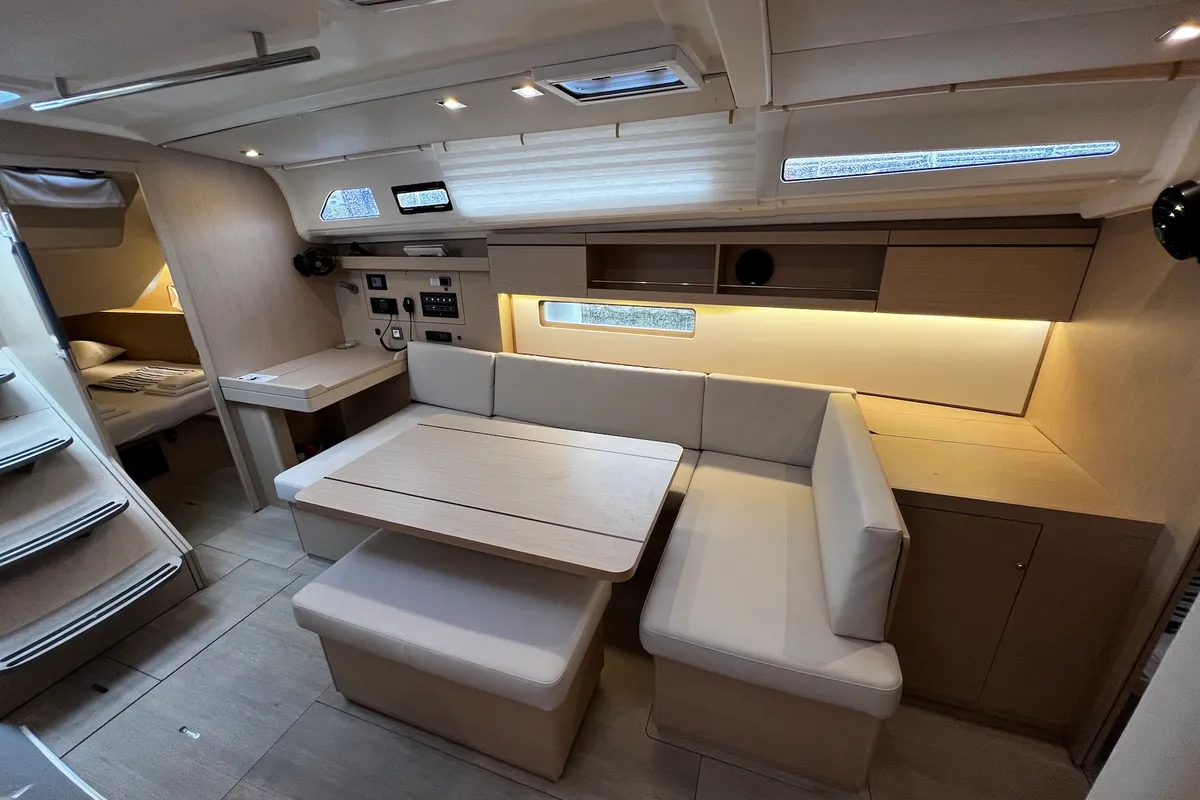 Salon of Aglaia, a Beneteau Oceanis 40.1 sailboat at Općina Sukošan, Croatia