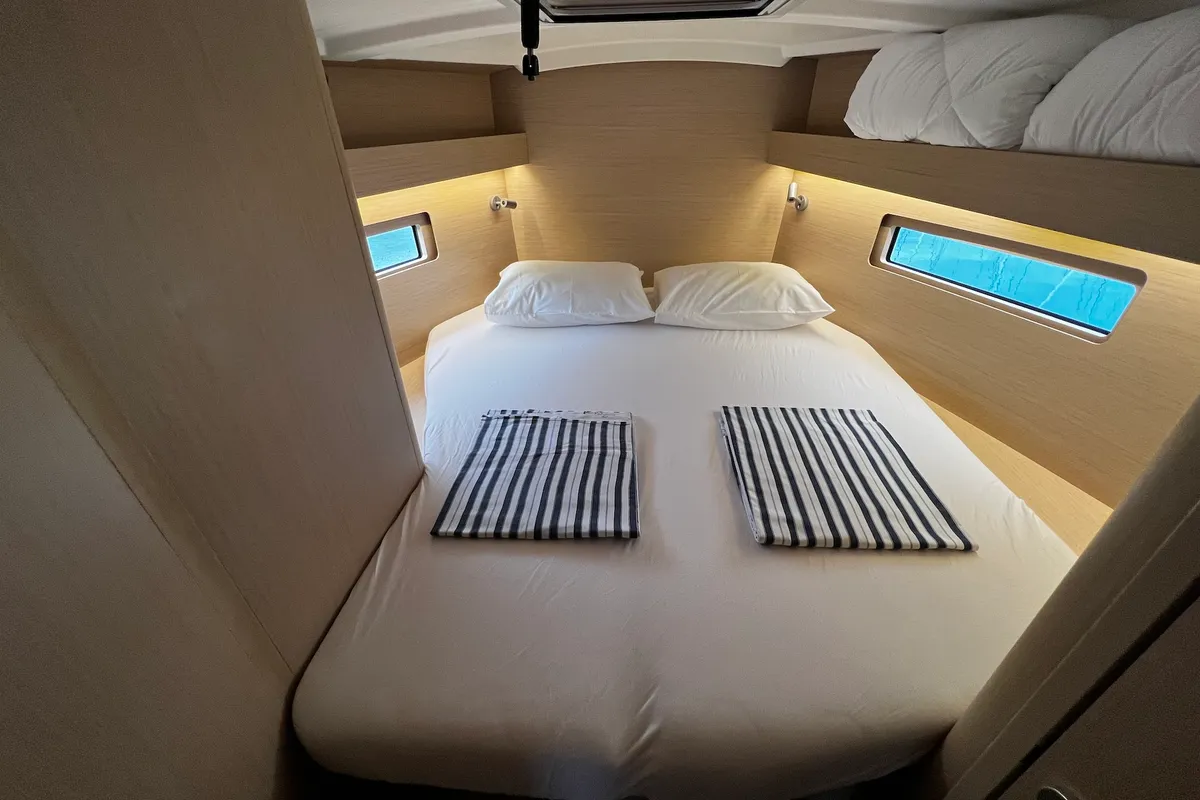 Cabin on Aglaia, a Beneteau Oceanis 40.1 sailboat at Općina Sukošan, Croatia