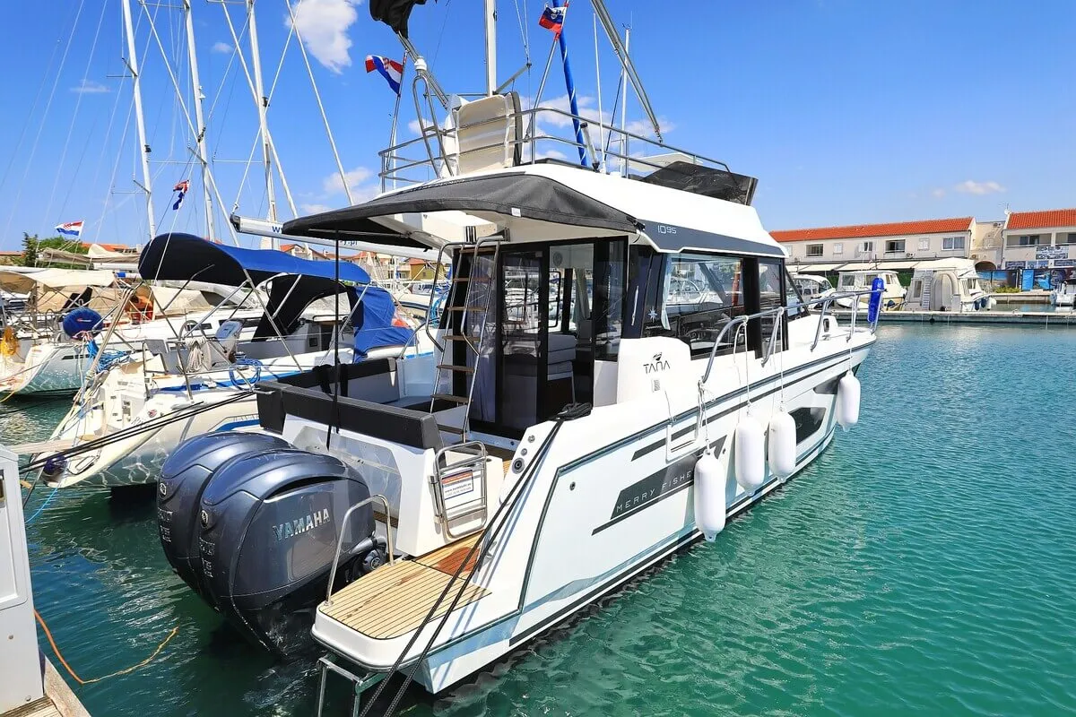 Exterior view of Tana, a Jeanneau Merry Fisher 1095 Fly motorboat at Pirovac, Croatia