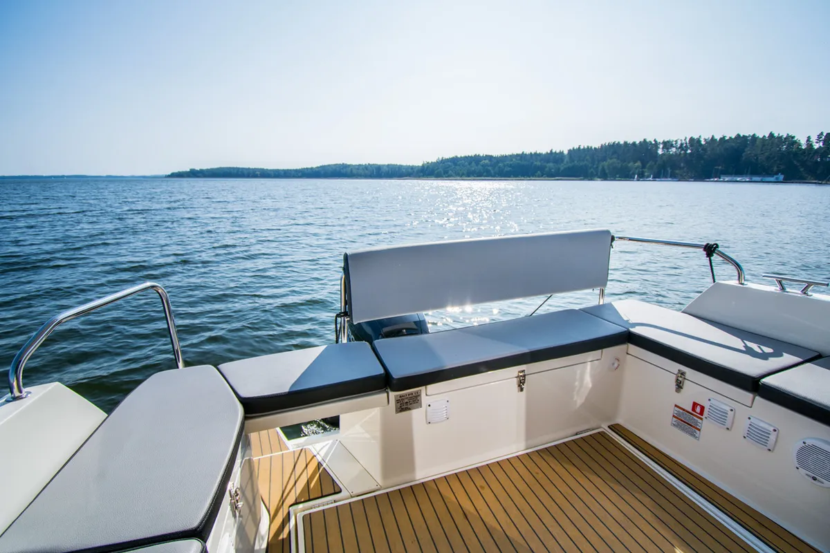 Deck of Balt 918 - 3 cab., a Balt 918 Titanium motorboat at Wilkasy, Poland