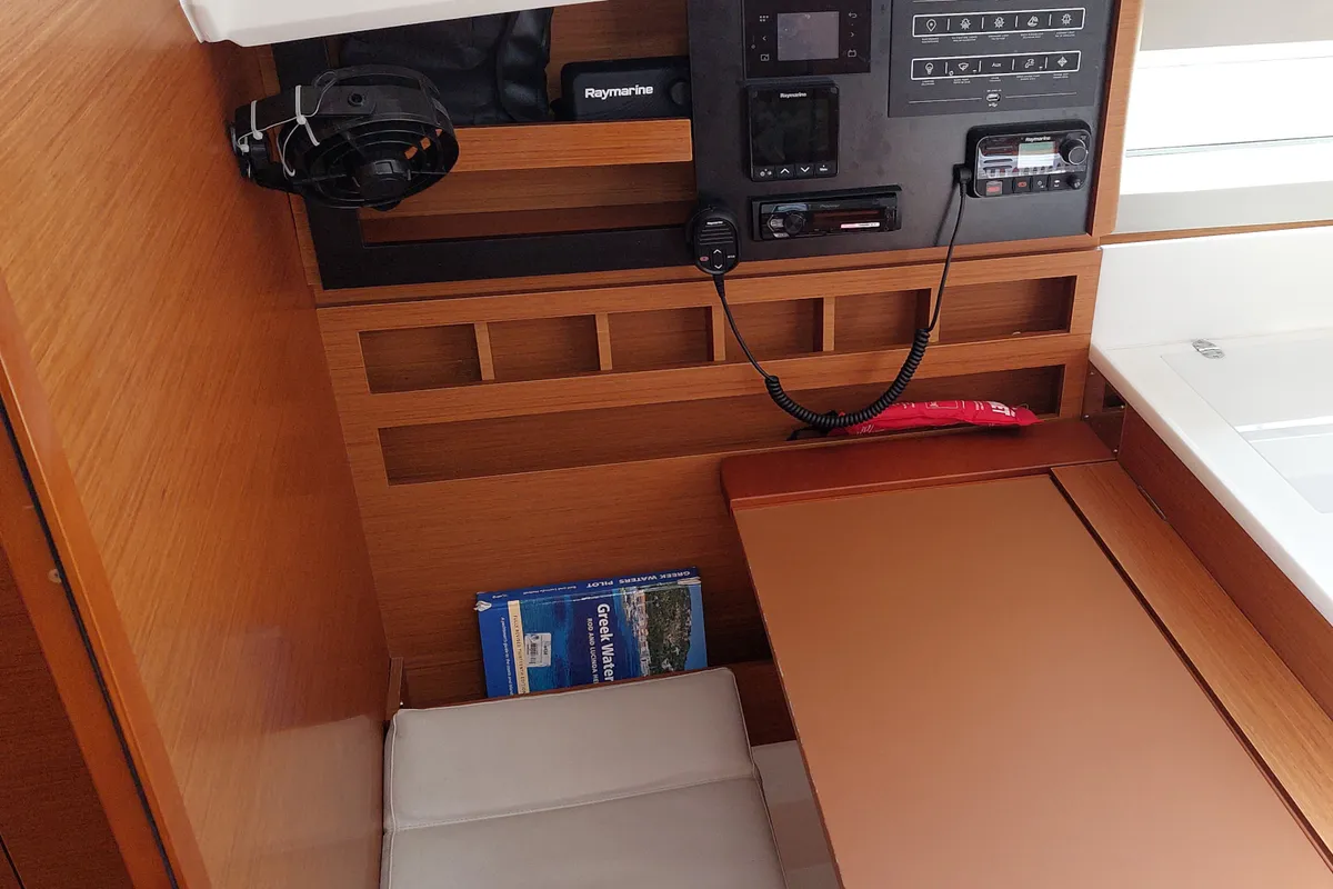 Salon of OLYMPIA, a Jeanneau Sun Odyssey 440 sailboat at Skiathos, Greece