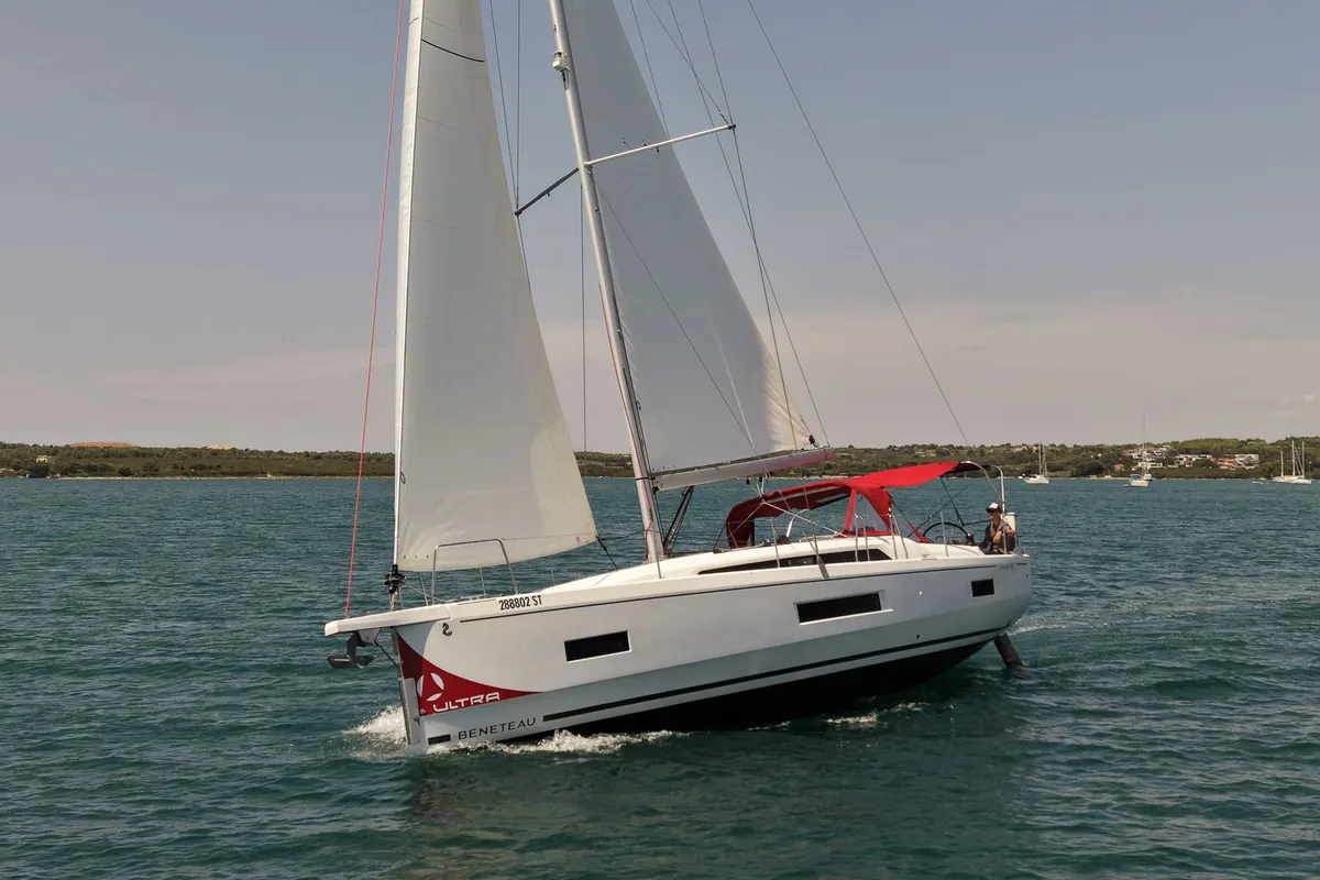 Galley of Dory, a Beneteau Oceanis 40.1 sailboat at Općina Medulin, Croatia