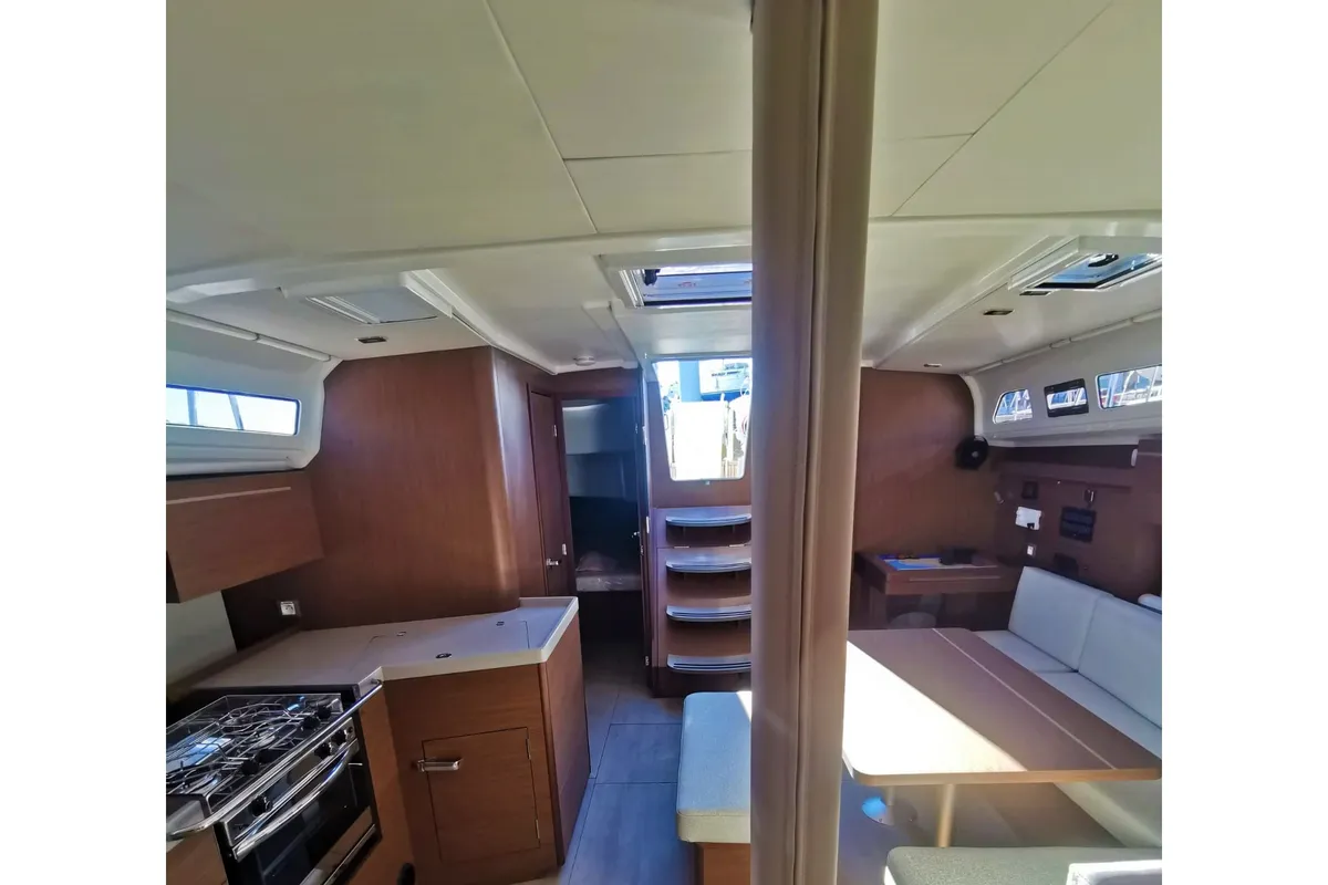Salon of Dory, a Beneteau Oceanis 40.1 sailboat at Općina Medulin, Croatia