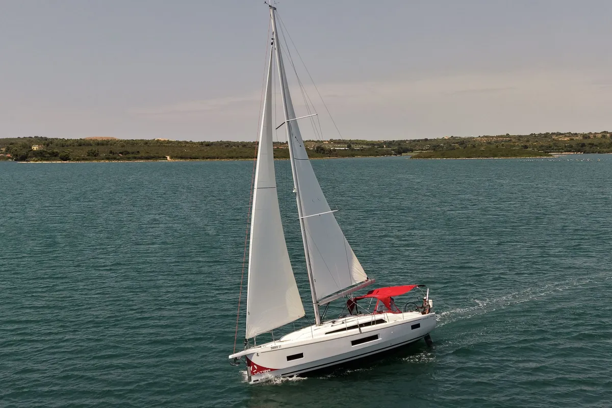 Dory, a Beneteau Oceanis 40.1 sailboat at Općina Medulin, Croatia