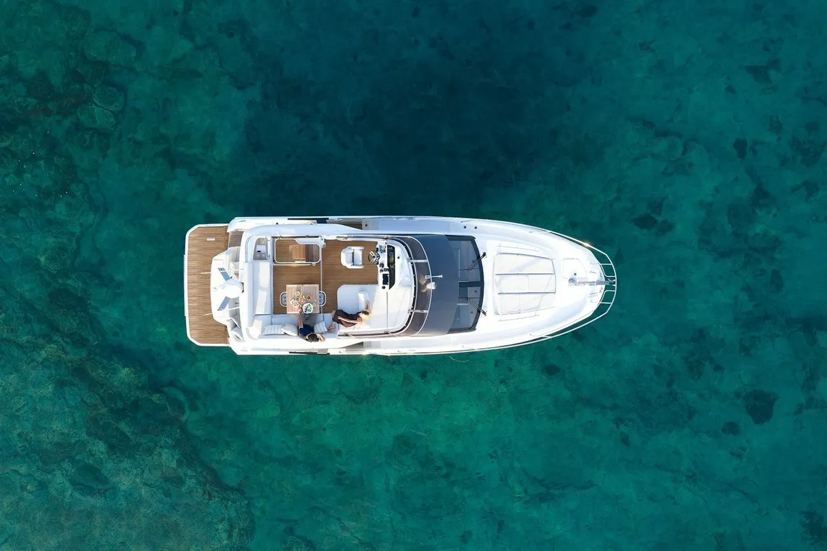 Mr. 77, a Prestige F4.3 motorboat at Seget Donji, Croatia