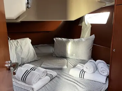 Cabin on Malika, a Beneteau Oceanis 41.1 sailboat at Cannigione, Italy