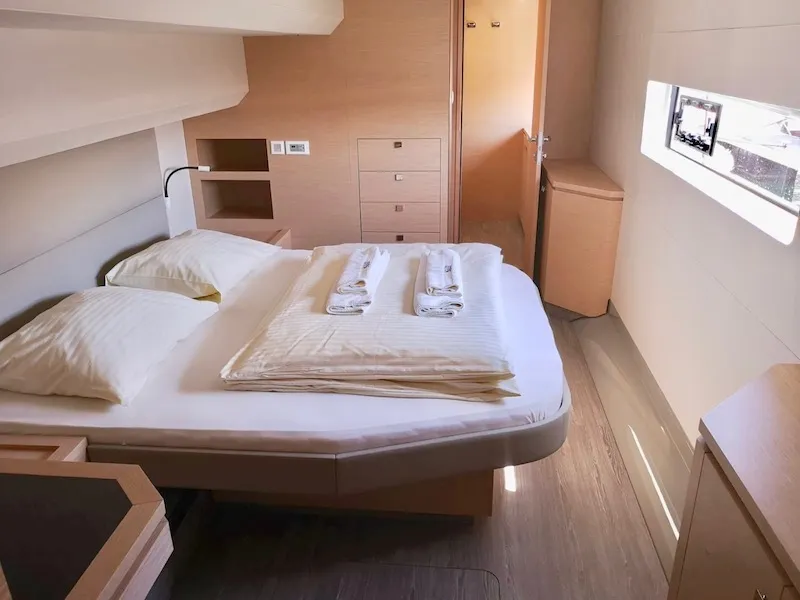 Cabin on Alpha Centauri, a Fountaine Pajot MY44 catamaran at Grad Šibenik, Croatia