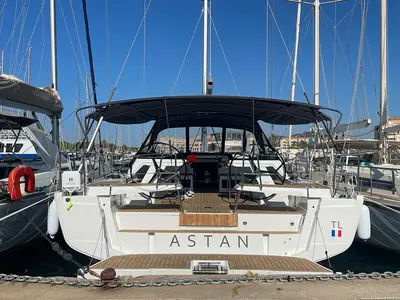 Cockpit of Astan, a Hanse 460 sailboat at Plan-d'Aups-Sainte-Baume, France