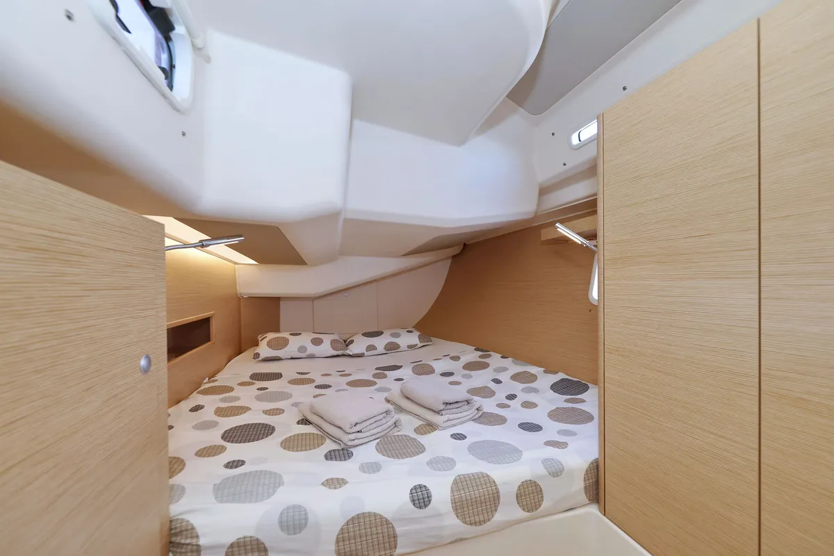 Cabin on Tortuga, a Hanse 458 sailboat at Općina Sukošan, Croatia