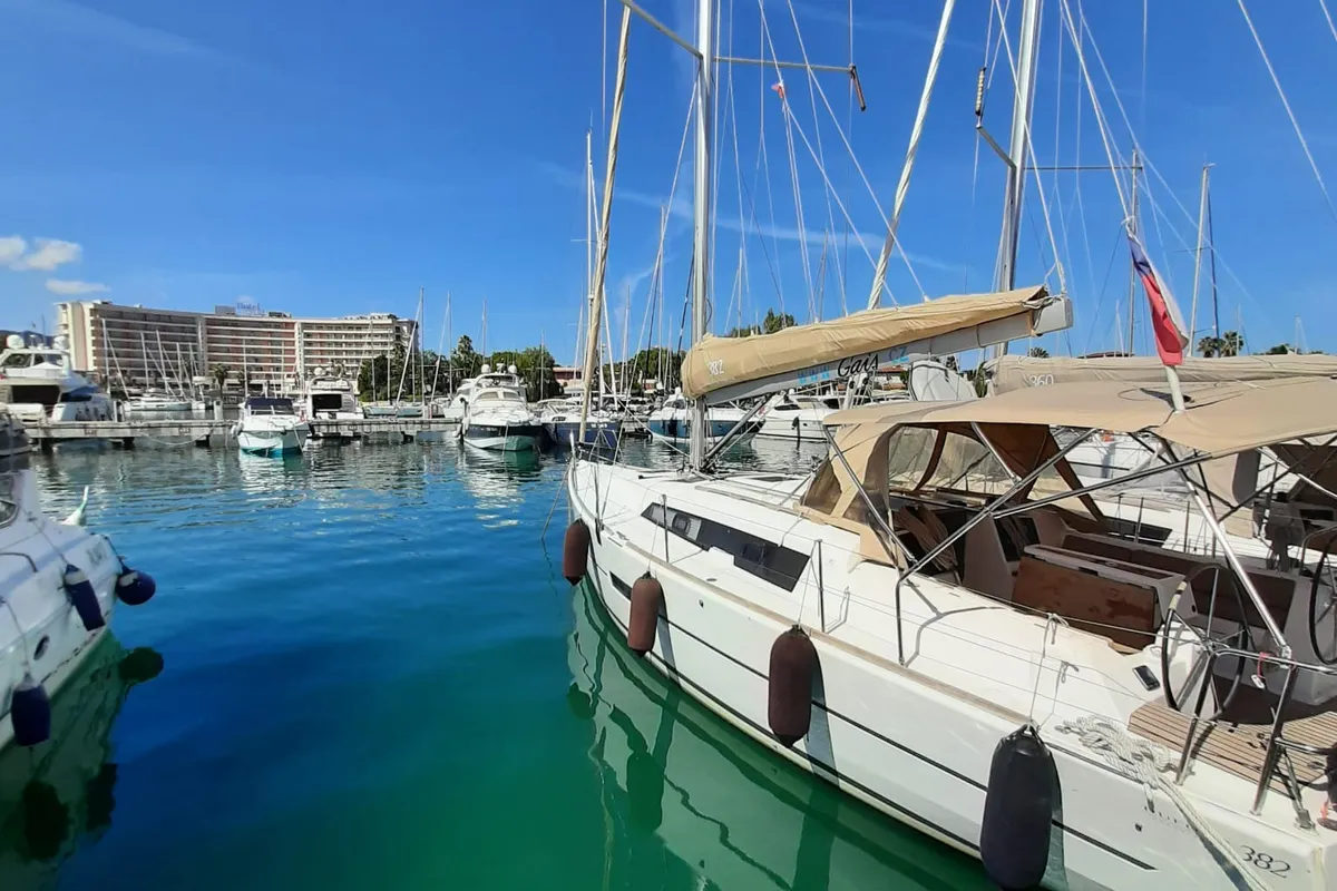 Exterior view of Notus, a Dufour 382 GL sailboat at Tonnarella, Italy