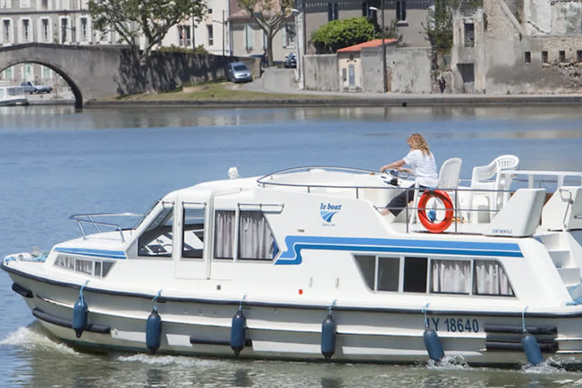 Exterior view of Cygnet Continentale, a motorboat at Borough of Runnymede, United Kingdom