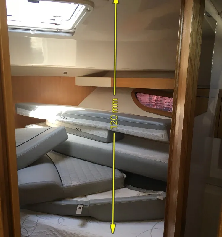 Cabin on Mirta, a SAS - Vektor Adriana 36 motorboat at Općina Sukošan, Croatia