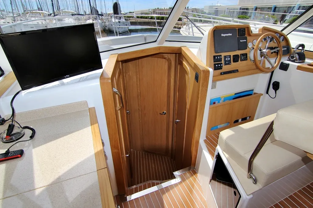 Cockpit of Mirta, a SAS - Vektor Adriana 36 motorboat at Općina Sukošan, Croatia