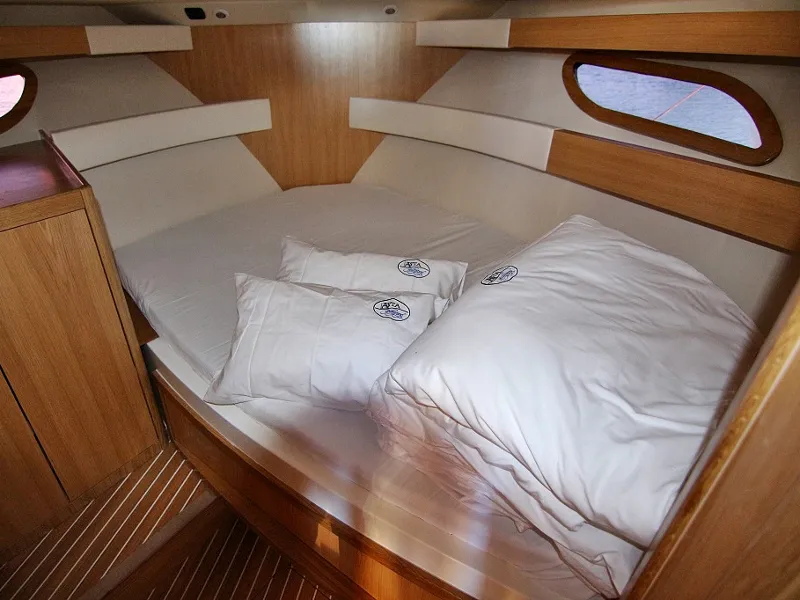 Cabin on Mirta, a SAS - Vektor Adriana 36 motorboat at Općina Sukošan, Croatia
