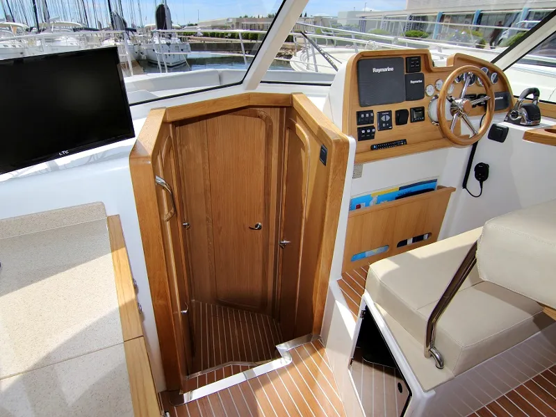 Deck of Mirta, a SAS - Vektor Adriana 36 motorboat at Općina Sukošan, Croatia