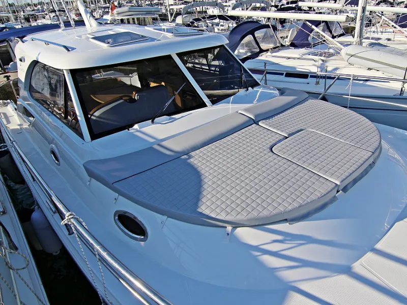 Head on Mirta, a SAS - Vektor Adriana 36 motorboat at Općina Sukošan, Croatia