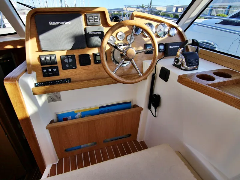 Cockpit of Mirta, a SAS - Vektor Adriana 36 motorboat at Općina Sukošan, Croatia