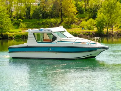 Cruiser Classic 2/3 Pers., a Nicols Sedan 800 motorboat at Sireuil, France