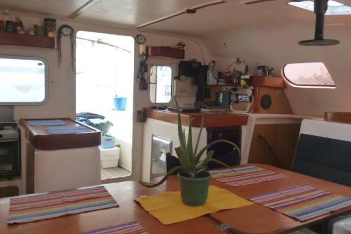 Salon of Valpar, a Nautitech 44 catamaran at Narganá, Panama