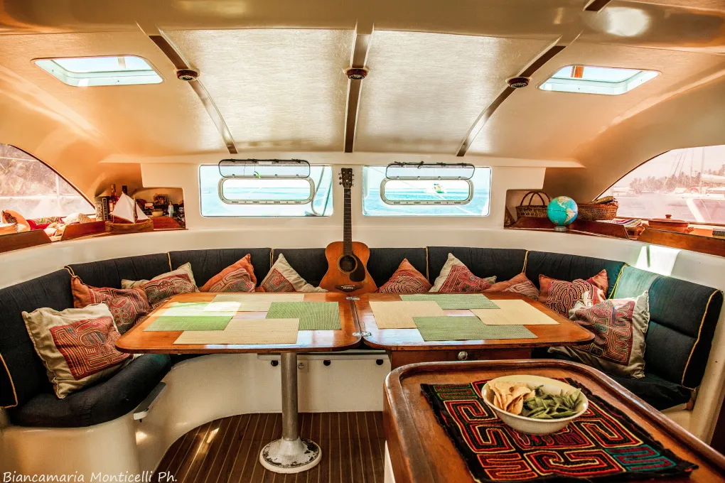 Salon of Valpar, a Nautitech 44 catamaran at Narganá, Panama
