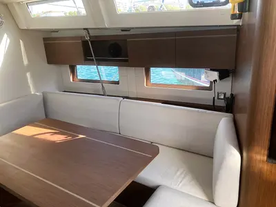Salon of Evi, a Beneteau Oceanis 46.1 sailboat at Athens, Greece