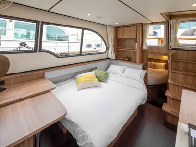Cabin on L'Épicurien, a Linssen 35 SL motorboat at Le Landeron, Switzerland