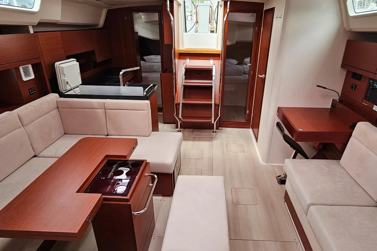 Salon of Vivi, a Hanse 458 sailboat at Punat, Croatia