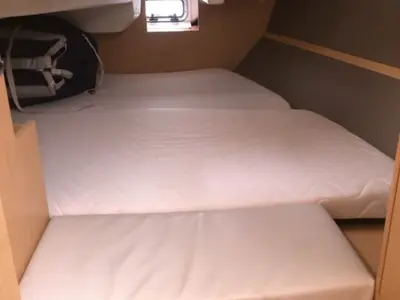 Cabin on Jylair, a Beneteau Oceanis 31 sailboat at Kerners, France