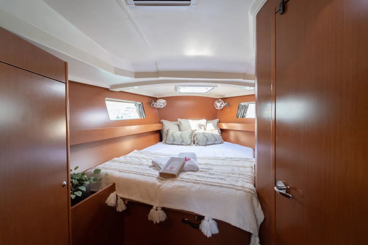 Oriole, a Beneteau Oceanis 41.1 sailboat at Pirovac, Croatia