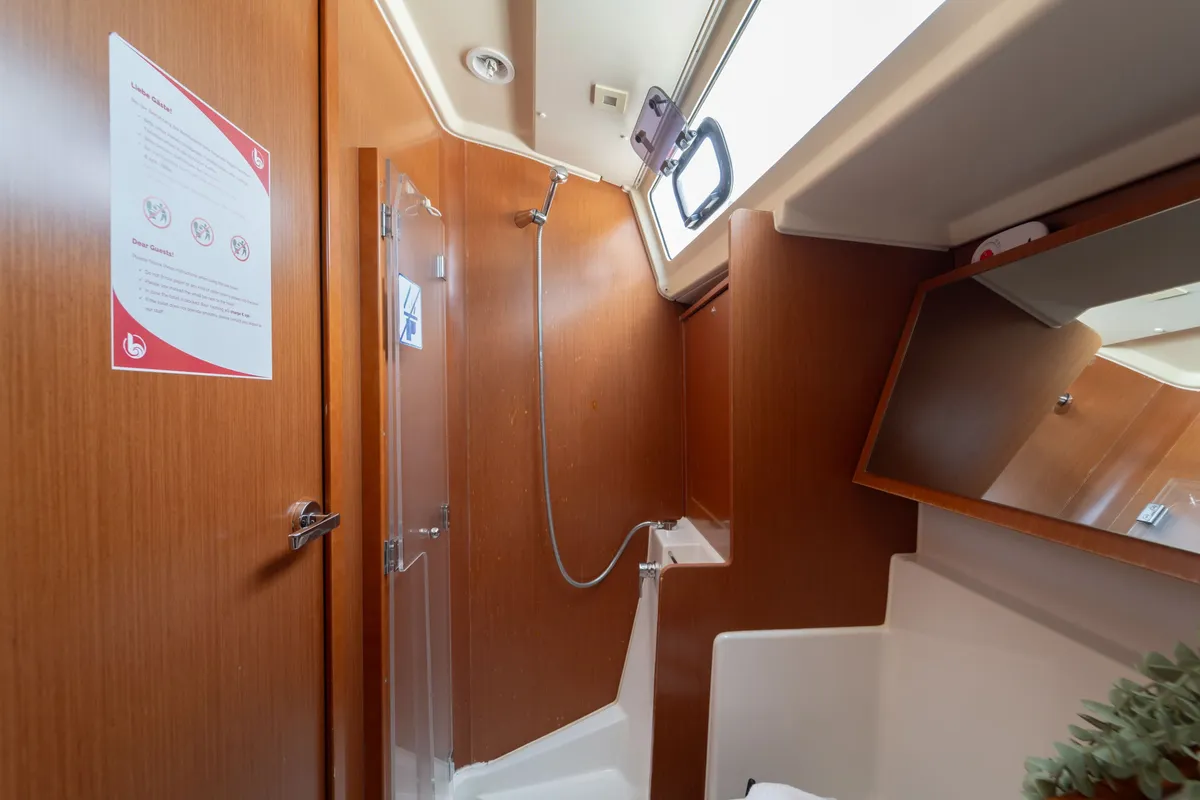 Oriole, a Beneteau Oceanis 41.1 sailboat at Pirovac, Croatia