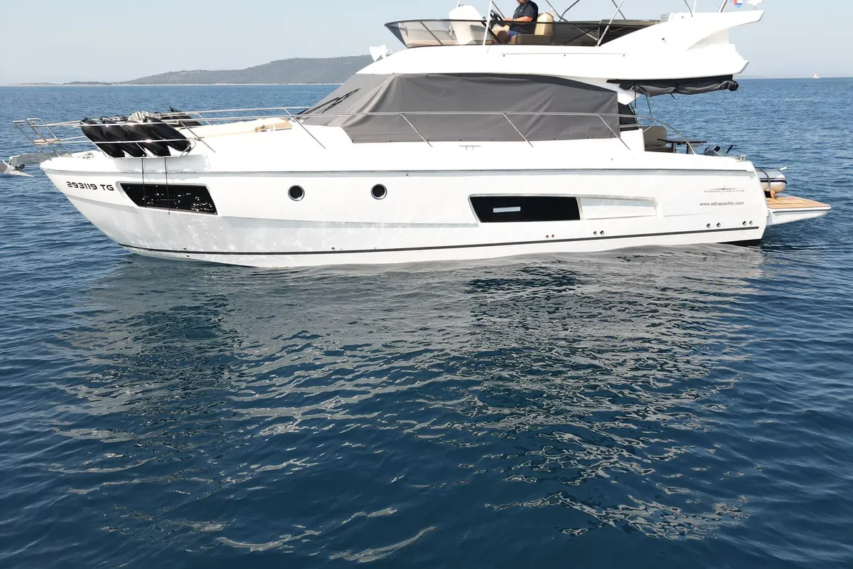 Exterior view of Lana, a Bavaria Virtess 420 Fly motor yacht at Grad Trogir, Croatia