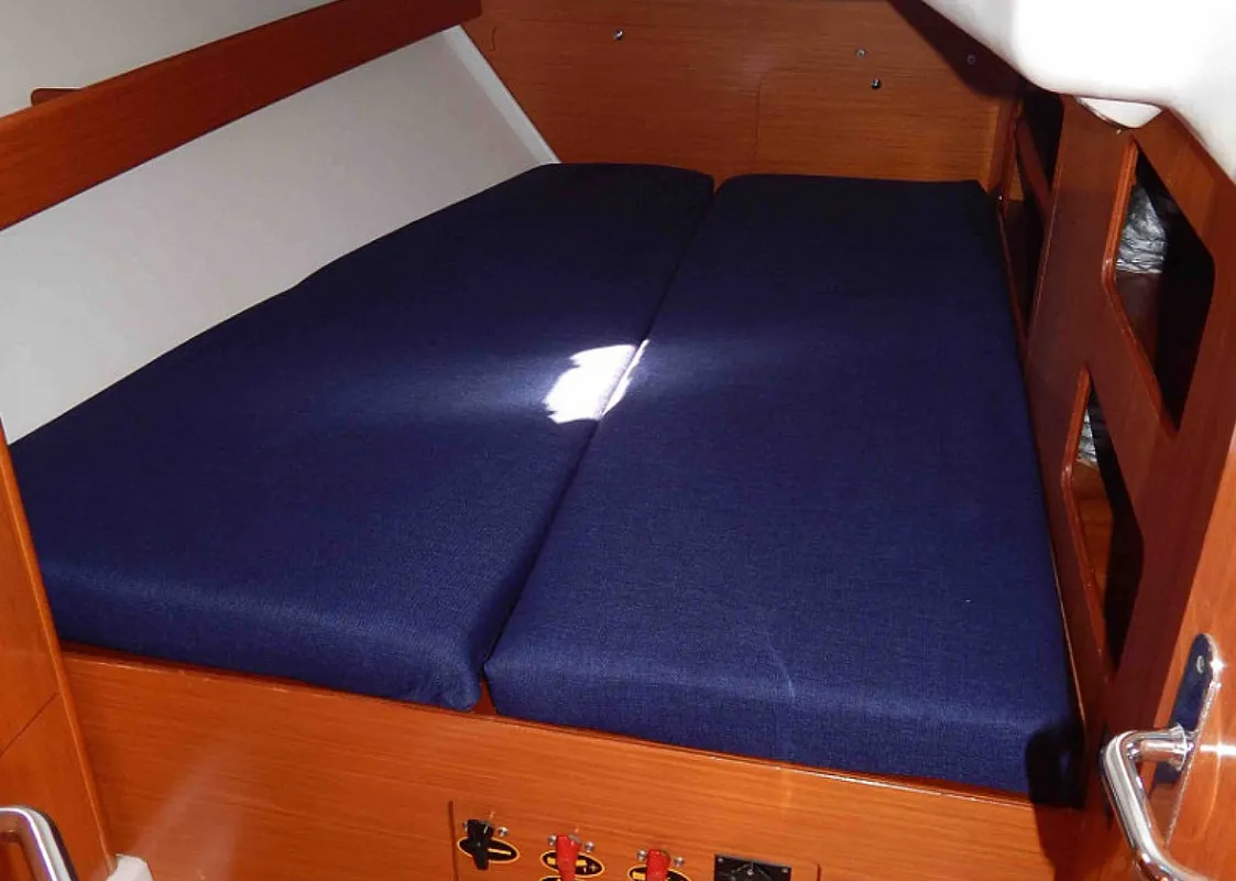 Cabin on Alegria, a Beneteau Cyclades 50.5 sailboat at Municipal Unit of Nea Peramos, Greece