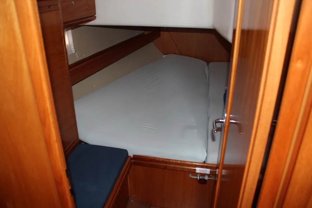 Cabin on Thetis, a Bavaria 39 Cruiser sailboat at Općina Vrsar, Croatia
