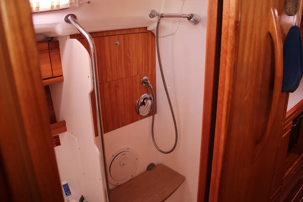 Head on Thetis, a Bavaria 39 Cruiser sailboat at Općina Vrsar, Croatia