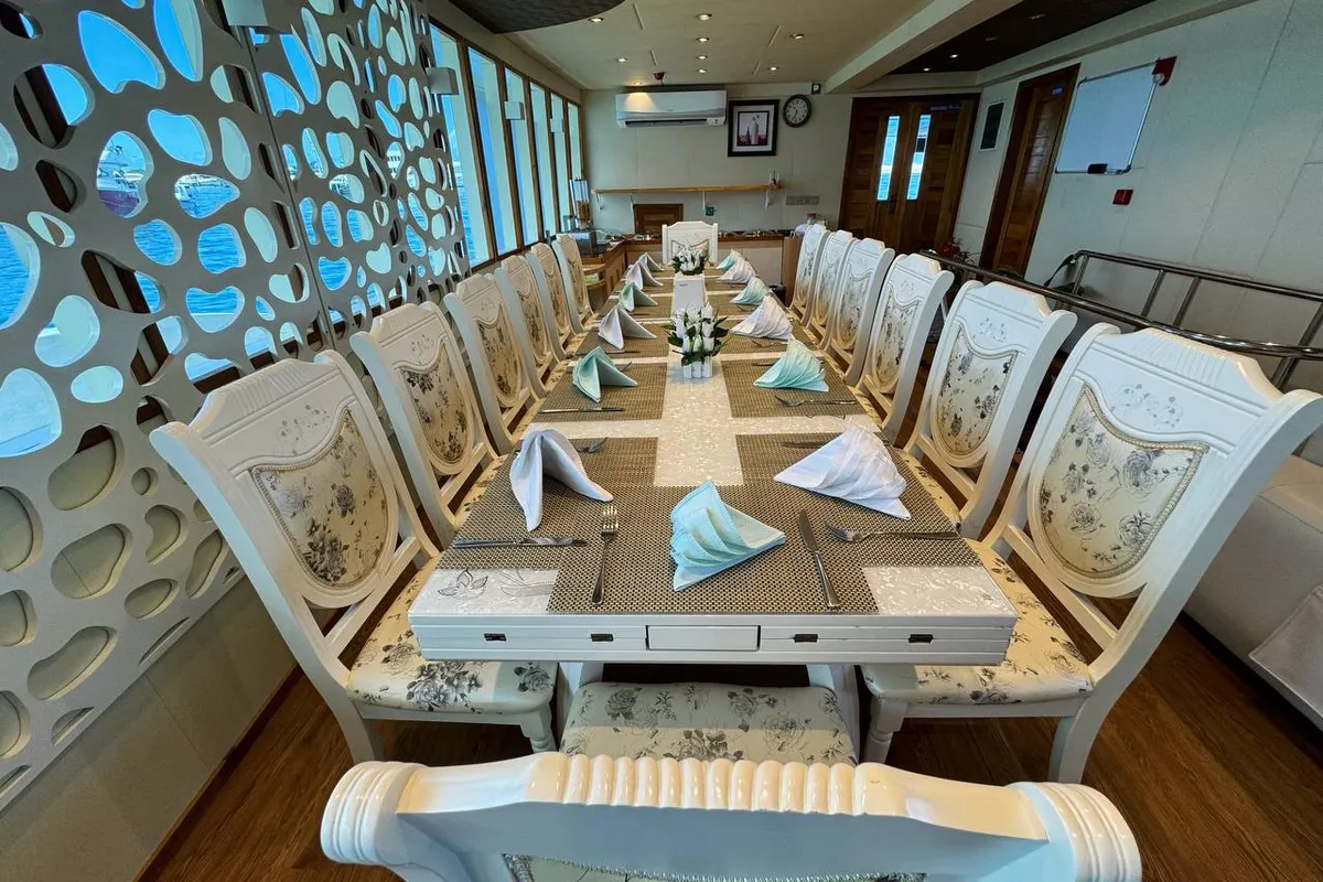 Salon of North Seven Liveaboard, a Custom Made North Seven motor yacht at Malé, Maldives
