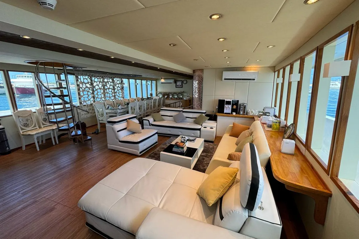 Salon of North Seven Liveaboard, a Custom Made North Seven motor yacht at Malé, Maldives