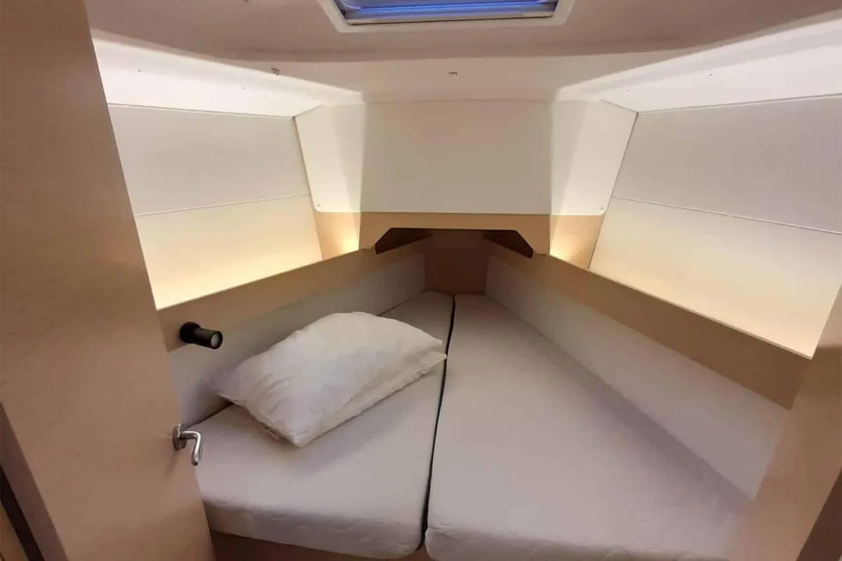 Cabin on Anatema, a Jeanneau Sun Odyssey 349 sailboat at Piombino, Italy