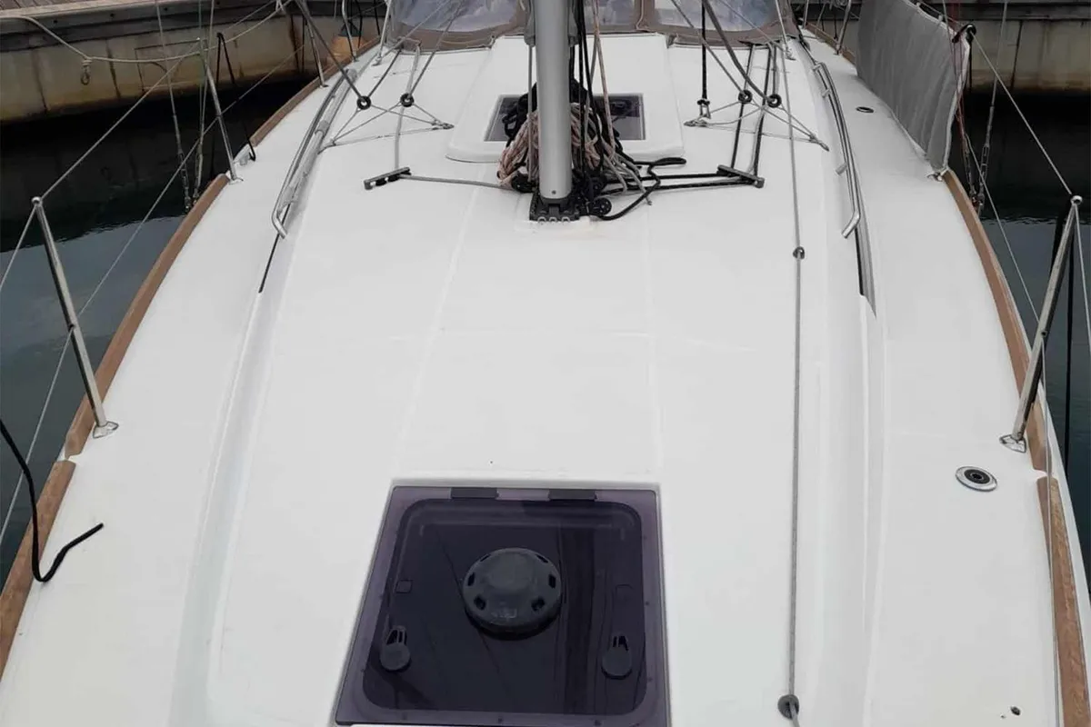 Deck of Anatema, a Jeanneau Sun Odyssey 349 sailboat at Piombino, Italy