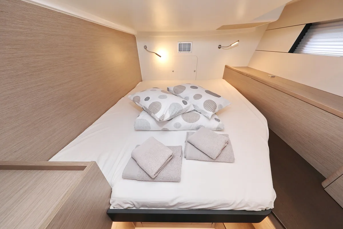 Cabin on Simply Relax, a Hanse 460 sailboat at Sukošan, Croatia