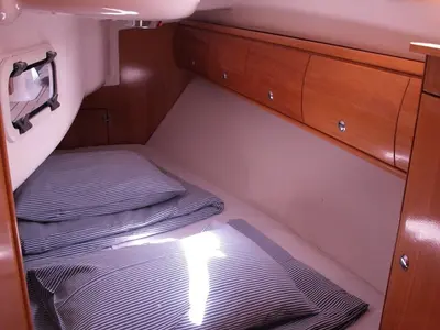 Cabin on Sea Star, a Bavaria 32 sailboat at Primošten, Croatia
