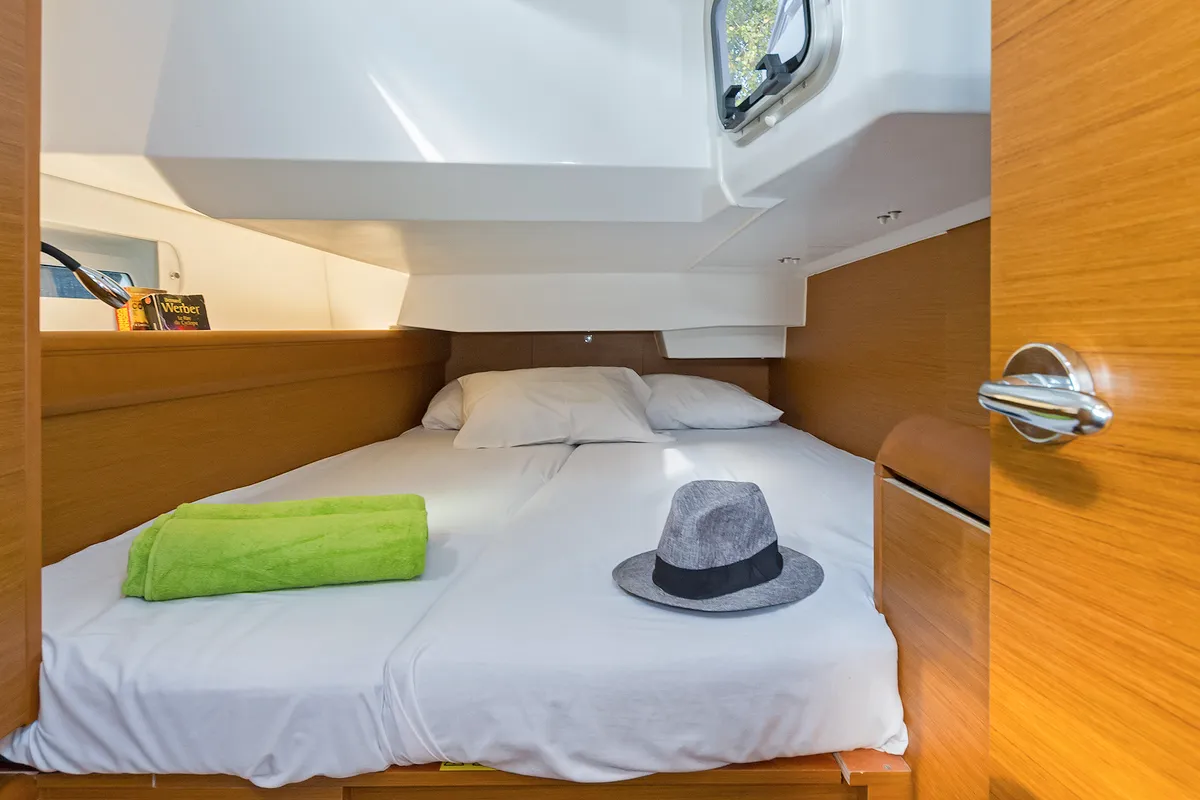 Cabin on Geva I, a Jeanneau Sun Odyssey 419 sailboat at Municipal Unit of Rhodes, Greece