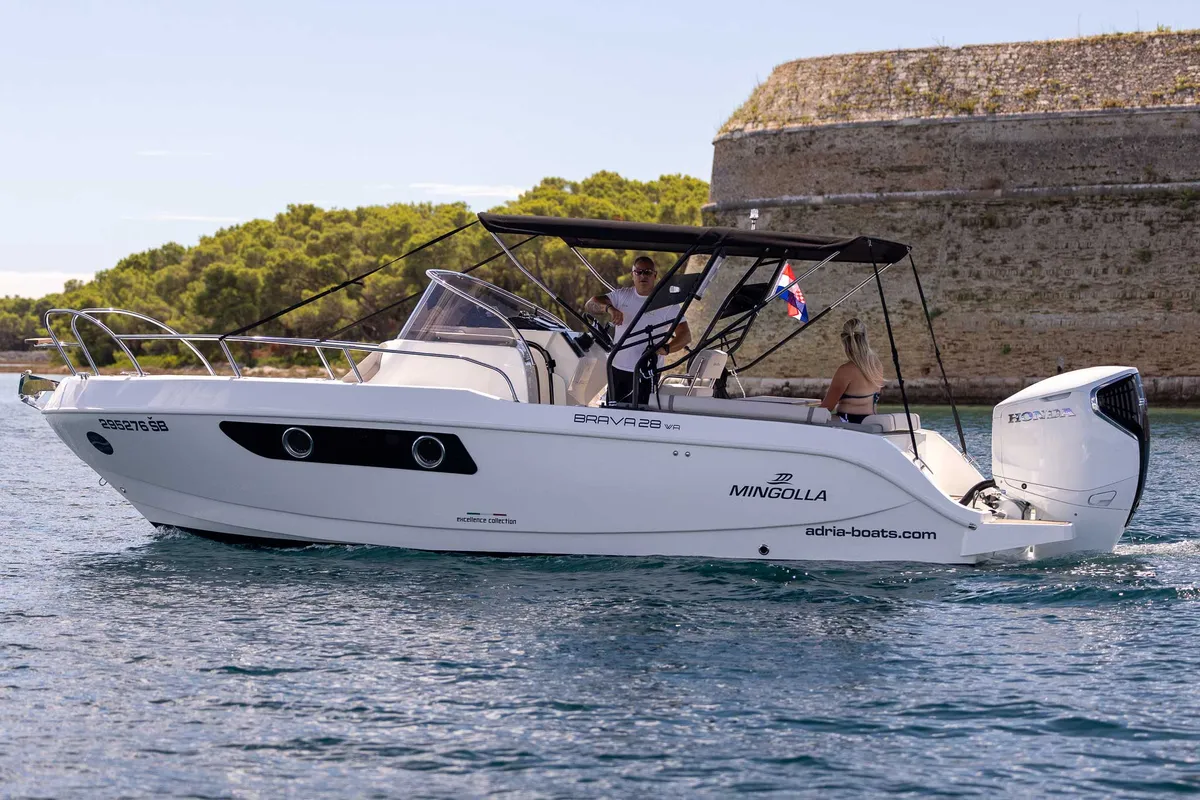 Exterior view of No Name, a Mingolla Brava 28 WA motorboat at Grad Šibenik, Croatia